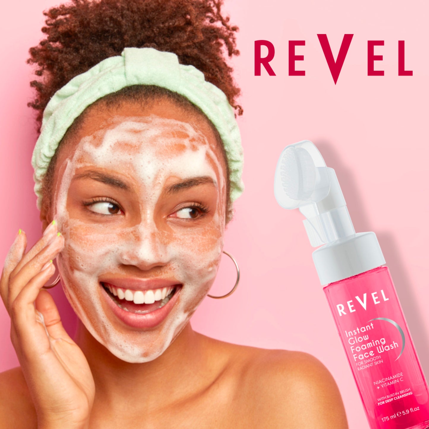 Instant Glow Foaming Face wash